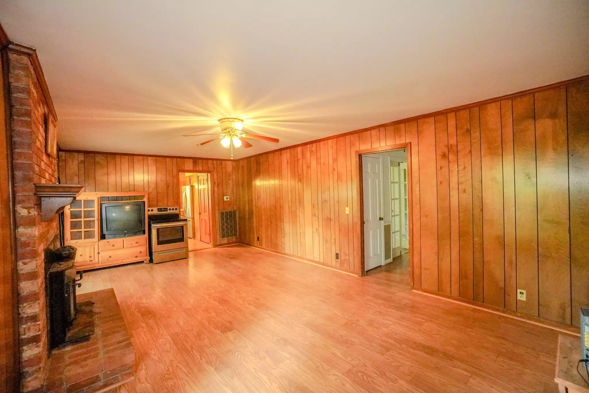 1094B Center Point Rd, Hendersonville, TN  37075