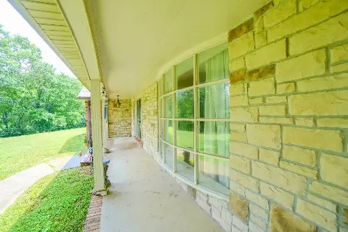 1094B Center Point Rd, Hendersonville, TN  37075