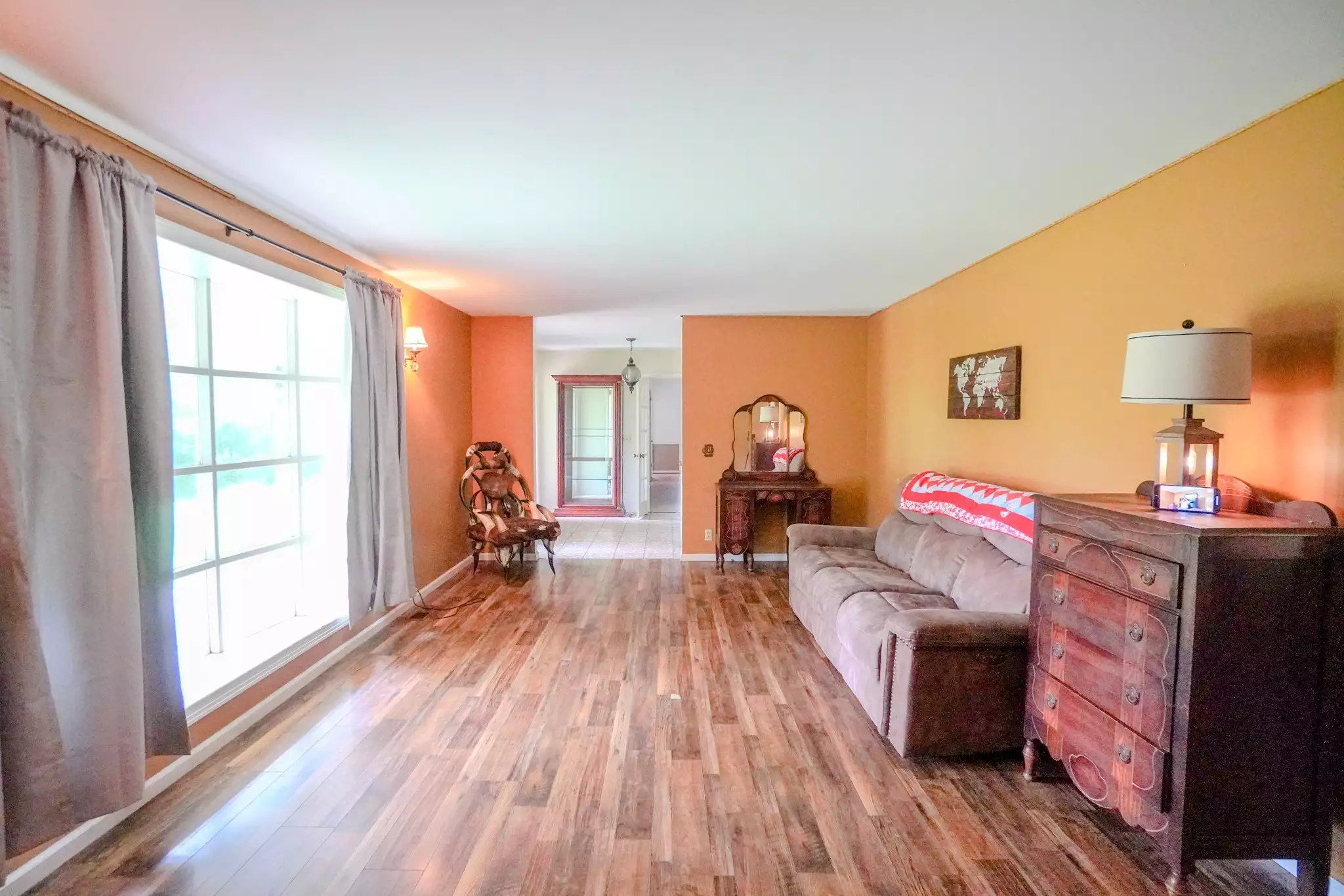 1094B Center Point Rd, Hendersonville, TN  37075