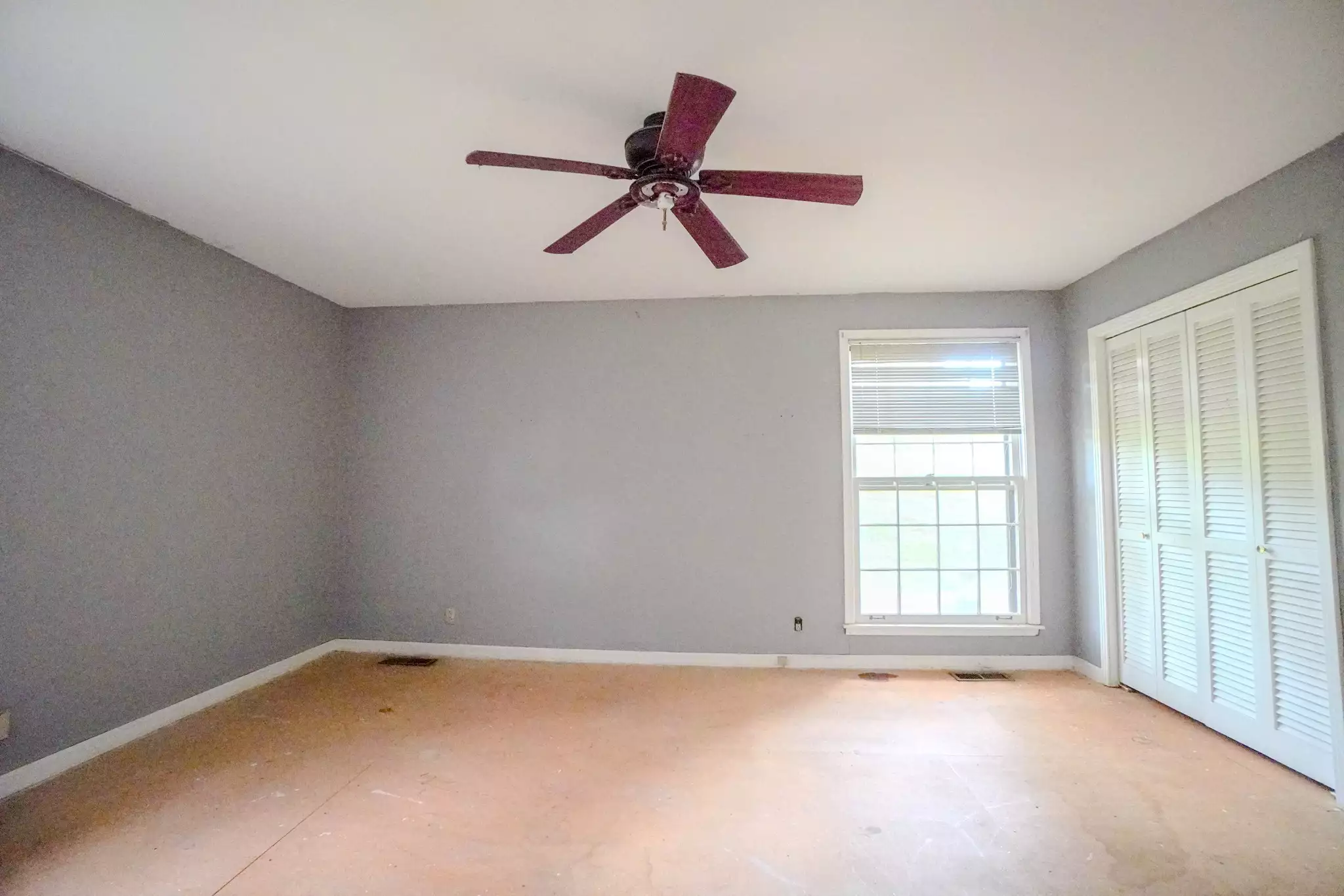 1094B Center Point Rd, Hendersonville, TN  37075