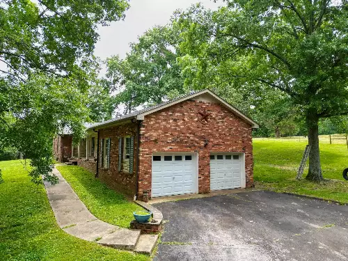 1094B Center Point Rd, Hendersonville, TN  37075