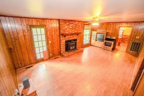 1094B Center Point Rd, Hendersonville, TN  37075