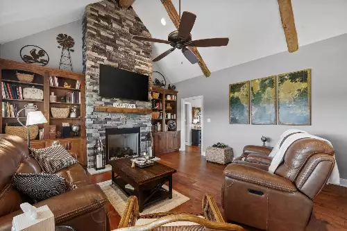 4420 Highway 48, Cumberland Furnace, TN  37051