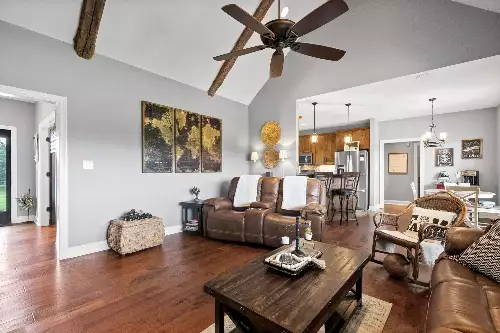 4420 Highway 48, Cumberland Furnace, TN  37051