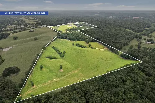 4420 Highway 48, Cumberland Furnace, TN  37051