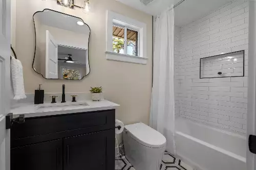 517 Lemont Dr, Nashville, TN  37216