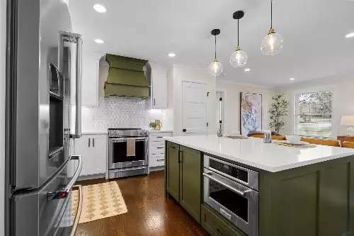 517 Lemont Dr, Nashville, TN  37216