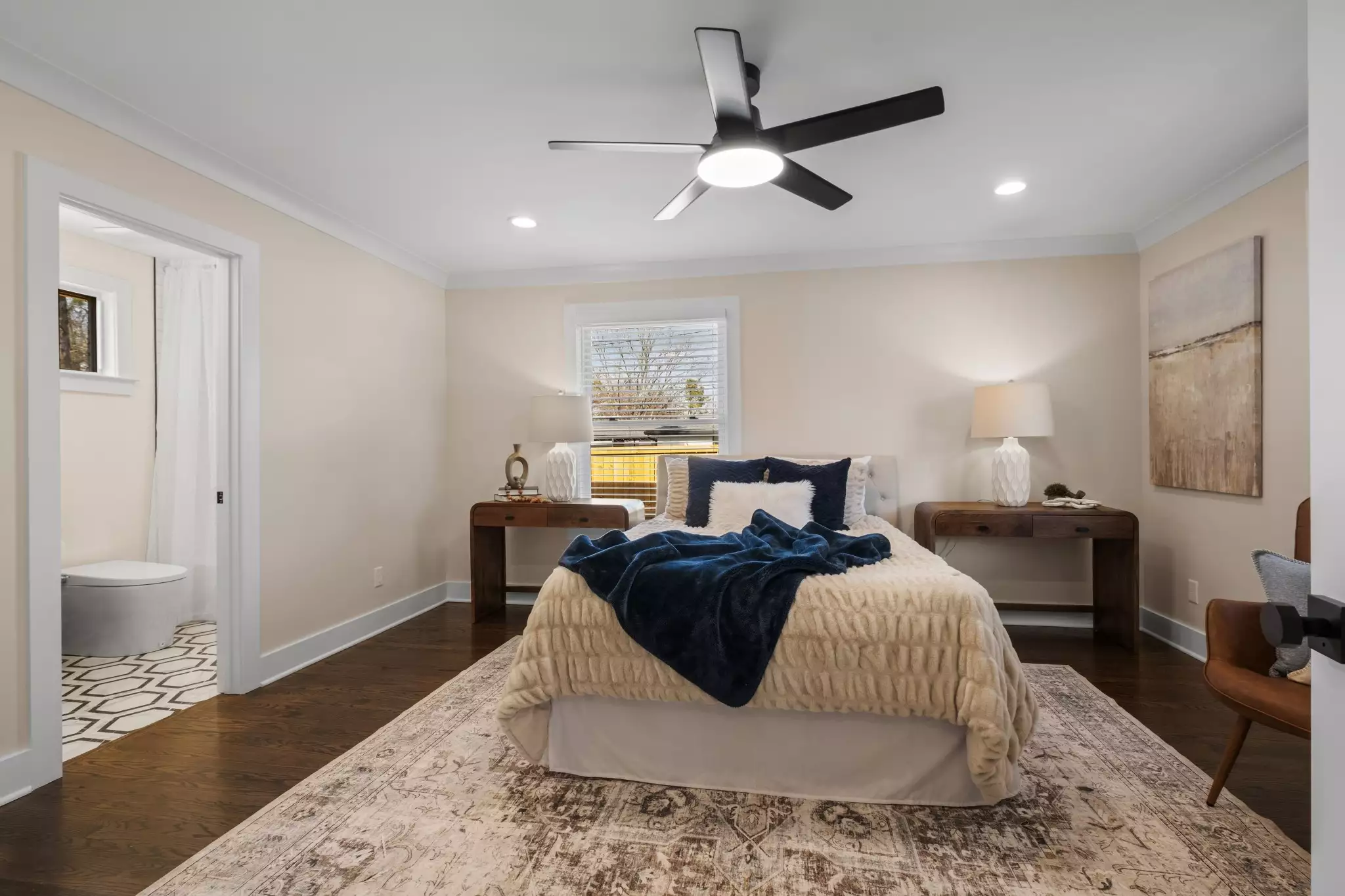 517 Lemont Dr, Nashville, TN  37216