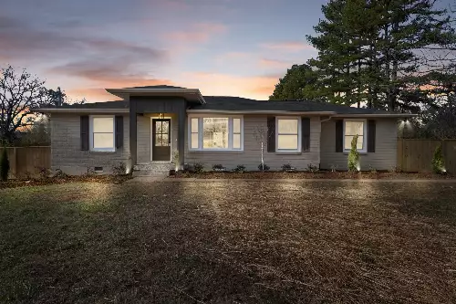 517 Lemont Dr, Nashville, TN  37216