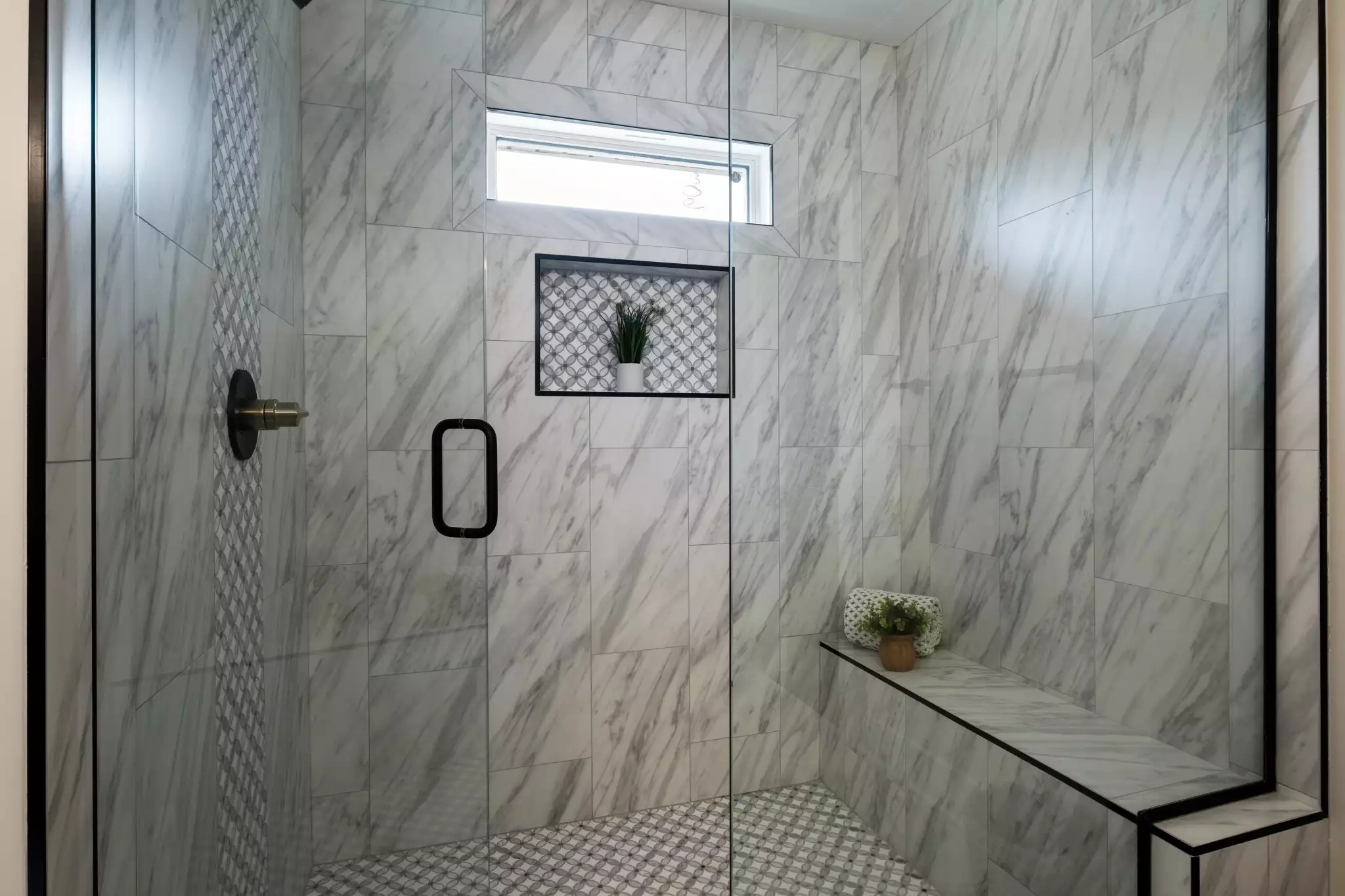 517 Lemont Dr, Nashville, TN  37216