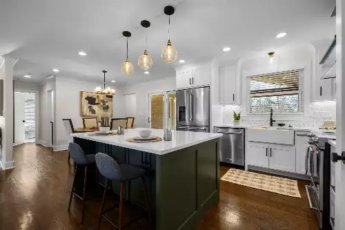 517 Lemont Dr, Nashville, TN  37216