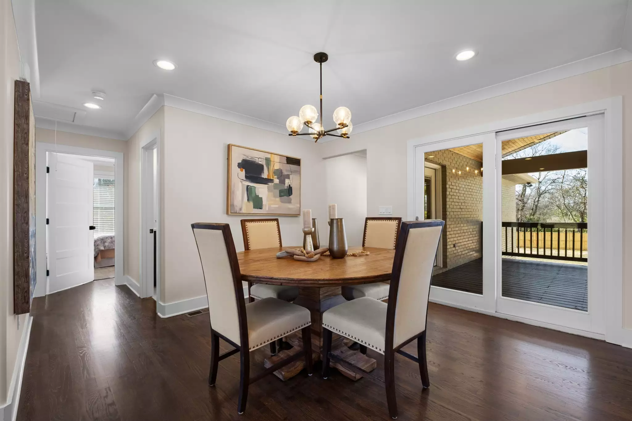 517 Lemont Dr, Nashville, TN  37216