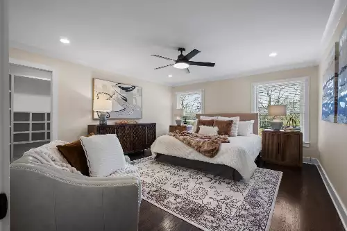 517 Lemont Dr, Nashville, TN  37216