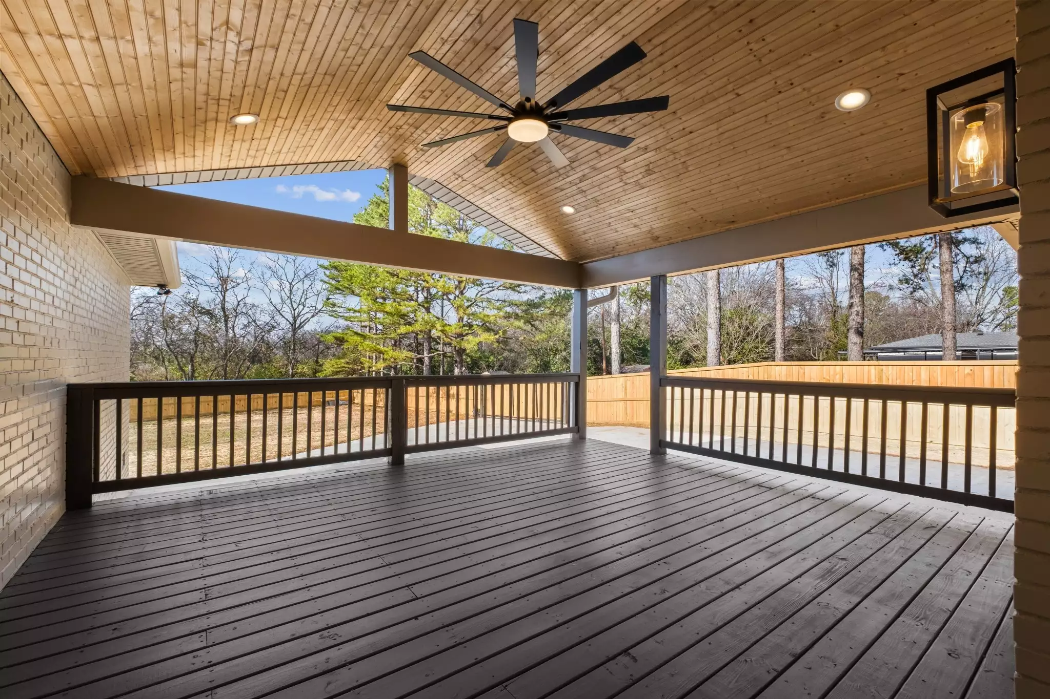 517 Lemont Dr, Nashville, TN  37216