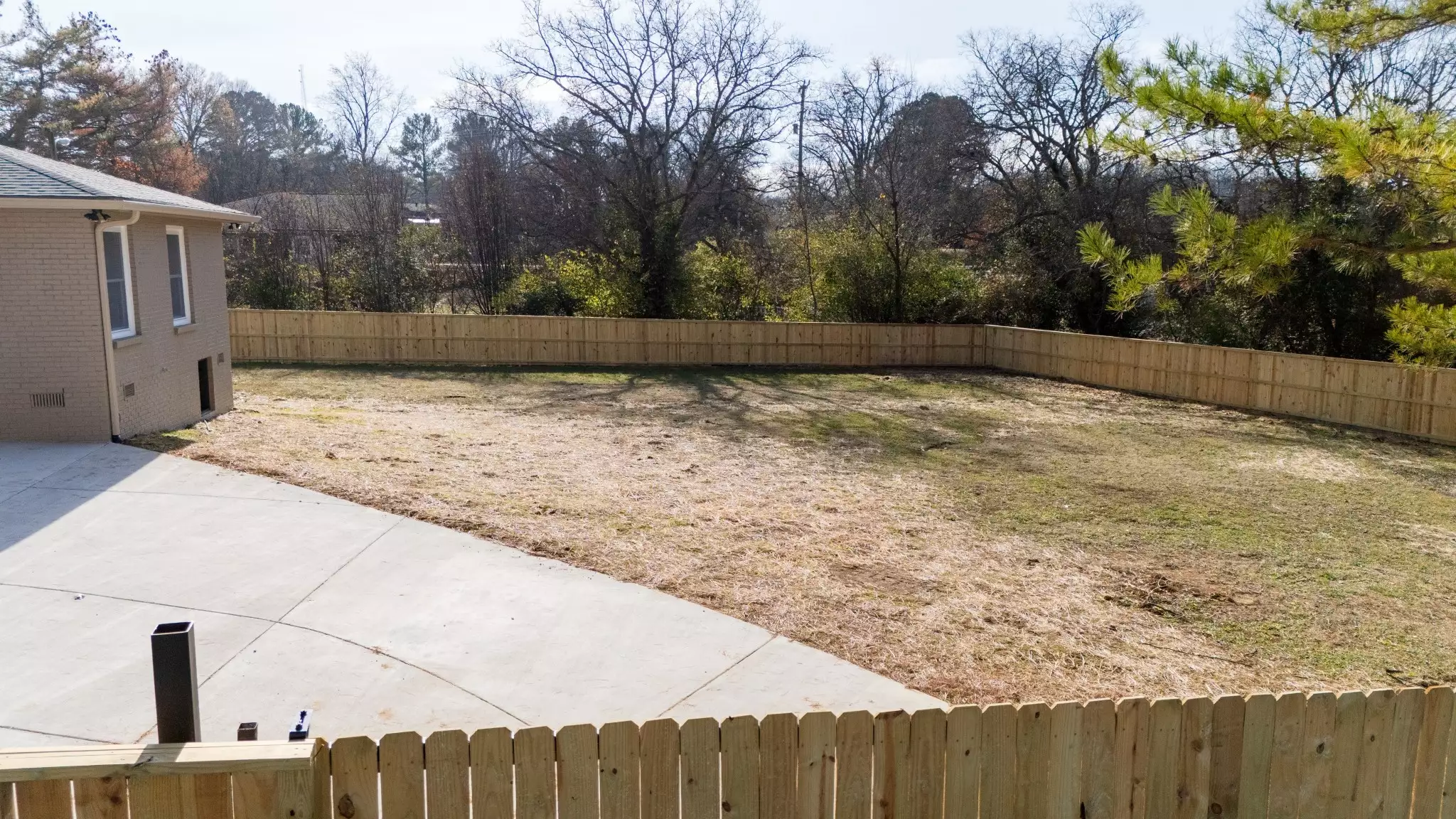 517 Lemont Dr, Nashville, TN  37216