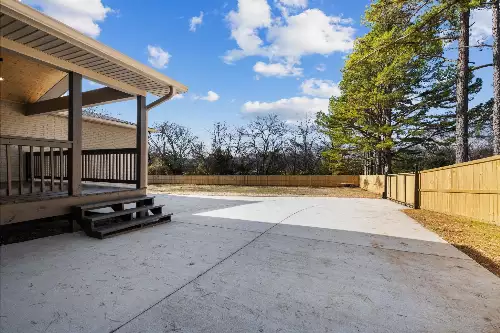 517 Lemont Dr, Nashville, TN  37216