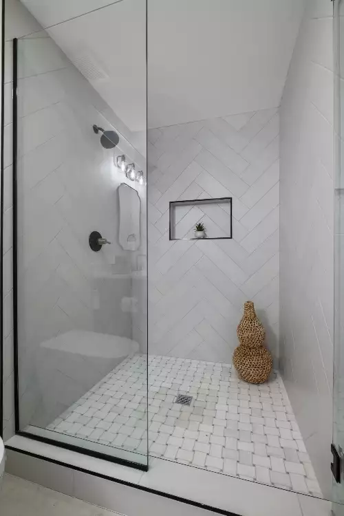 517 Lemont Dr, Nashville, TN  37216