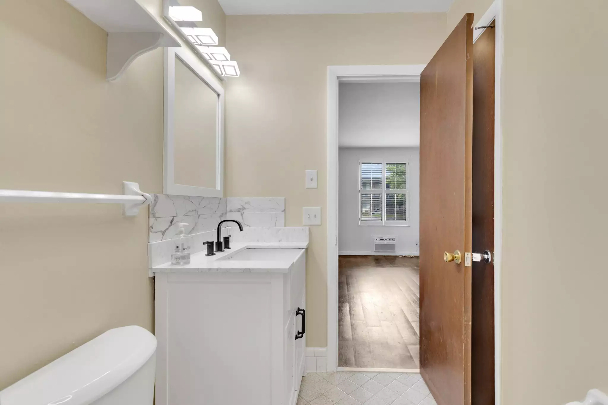 2601 Hillsboro Pike, Nashville, TN  37212