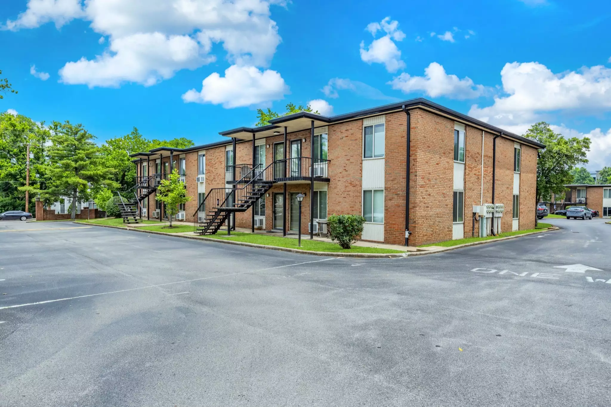 2601 Hillsboro Pike, Nashville, TN  37212