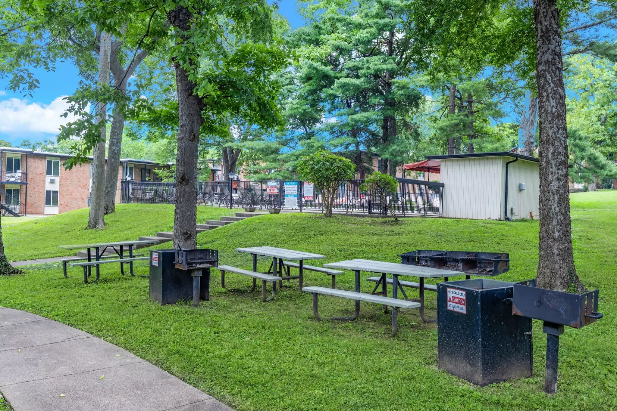 2601 Hillsboro Pike, Nashville, TN  37212