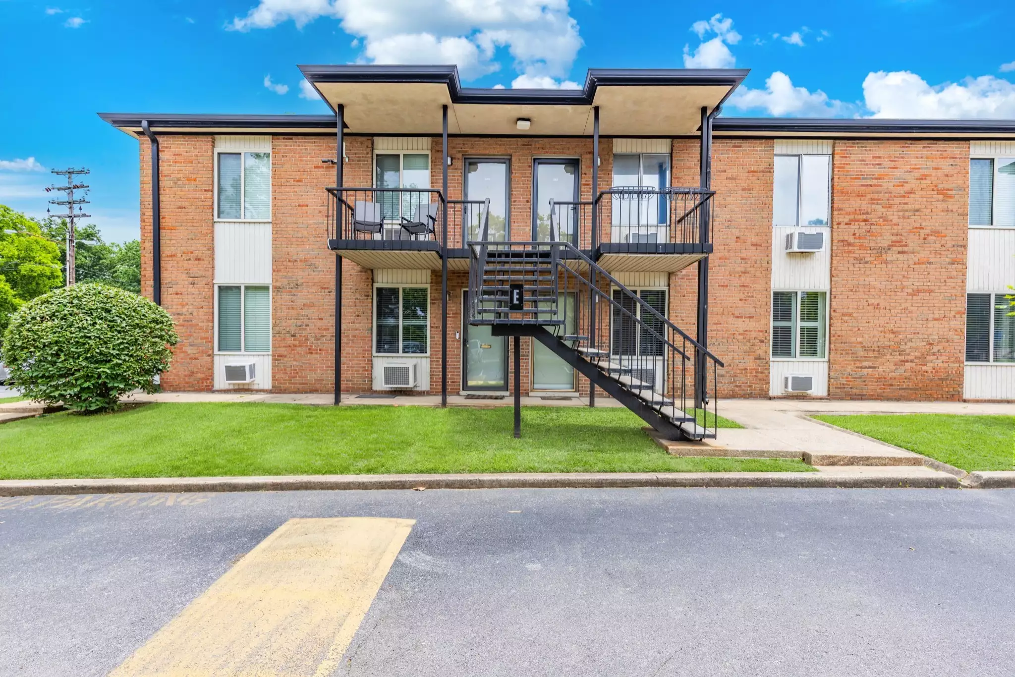 2601 Hillsboro Pike, Nashville, TN  37212