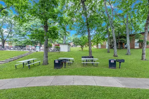 2601 Hillsboro Pike, Nashville, TN  37212