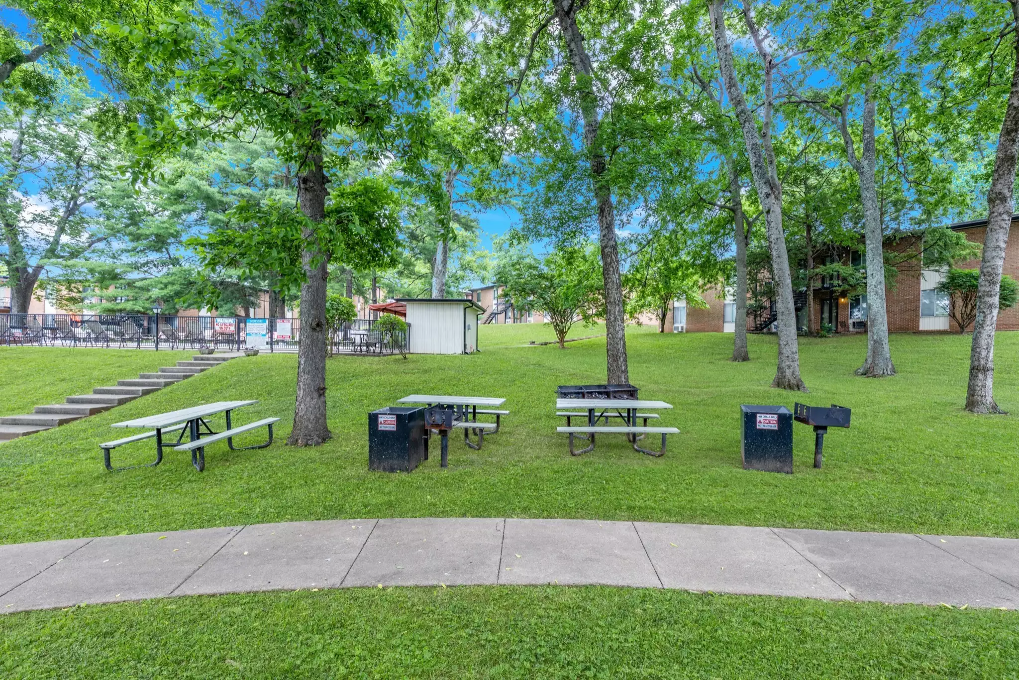 2601 Hillsboro Pike, Nashville, TN  37212