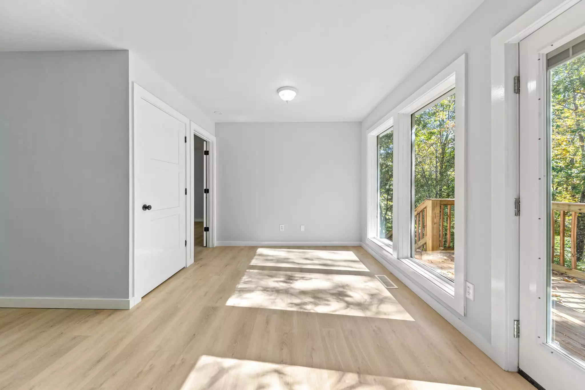 8240 Charlie Brown Rd, Centerville, TN  37033