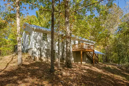 8240 Charlie Brown Rd, Centerville, TN  37033