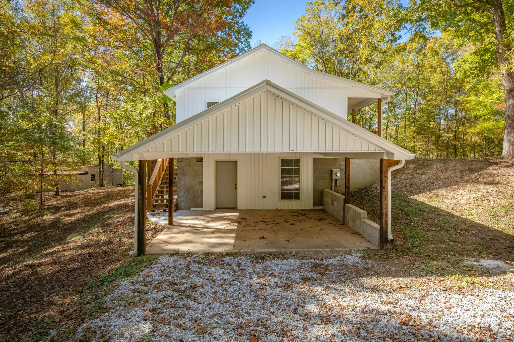 8240 Charlie Brown Rd, Centerville, TN  37033