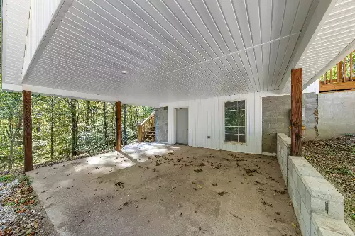 8240 Charlie Brown Rd, Centerville, TN  37033