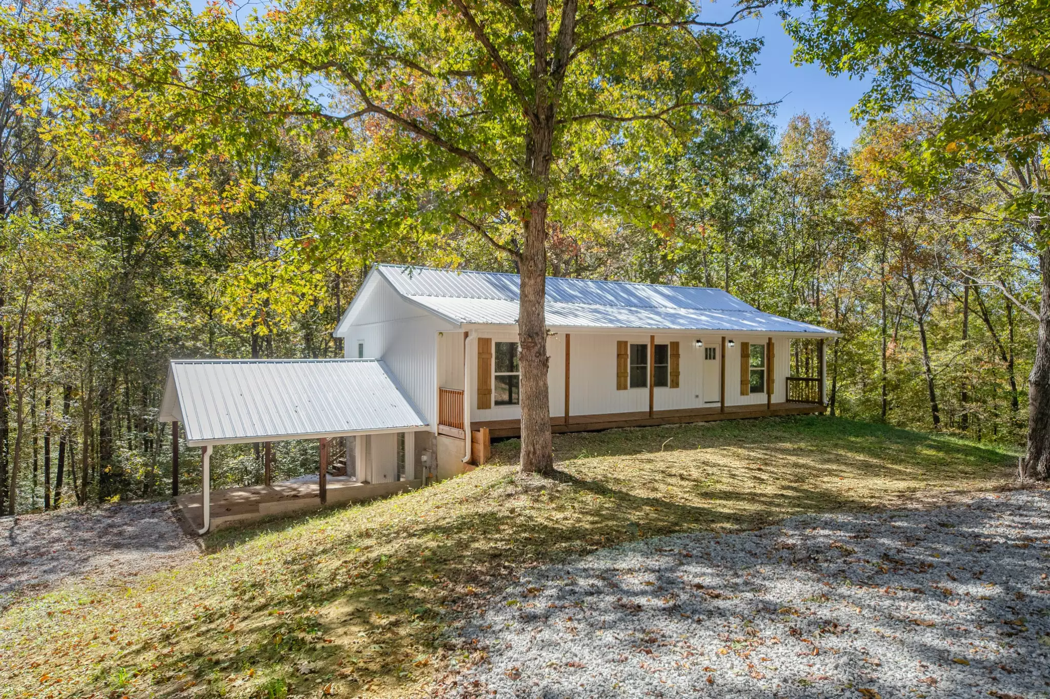 8240 Charlie Brown Rd, Centerville, TN  37033