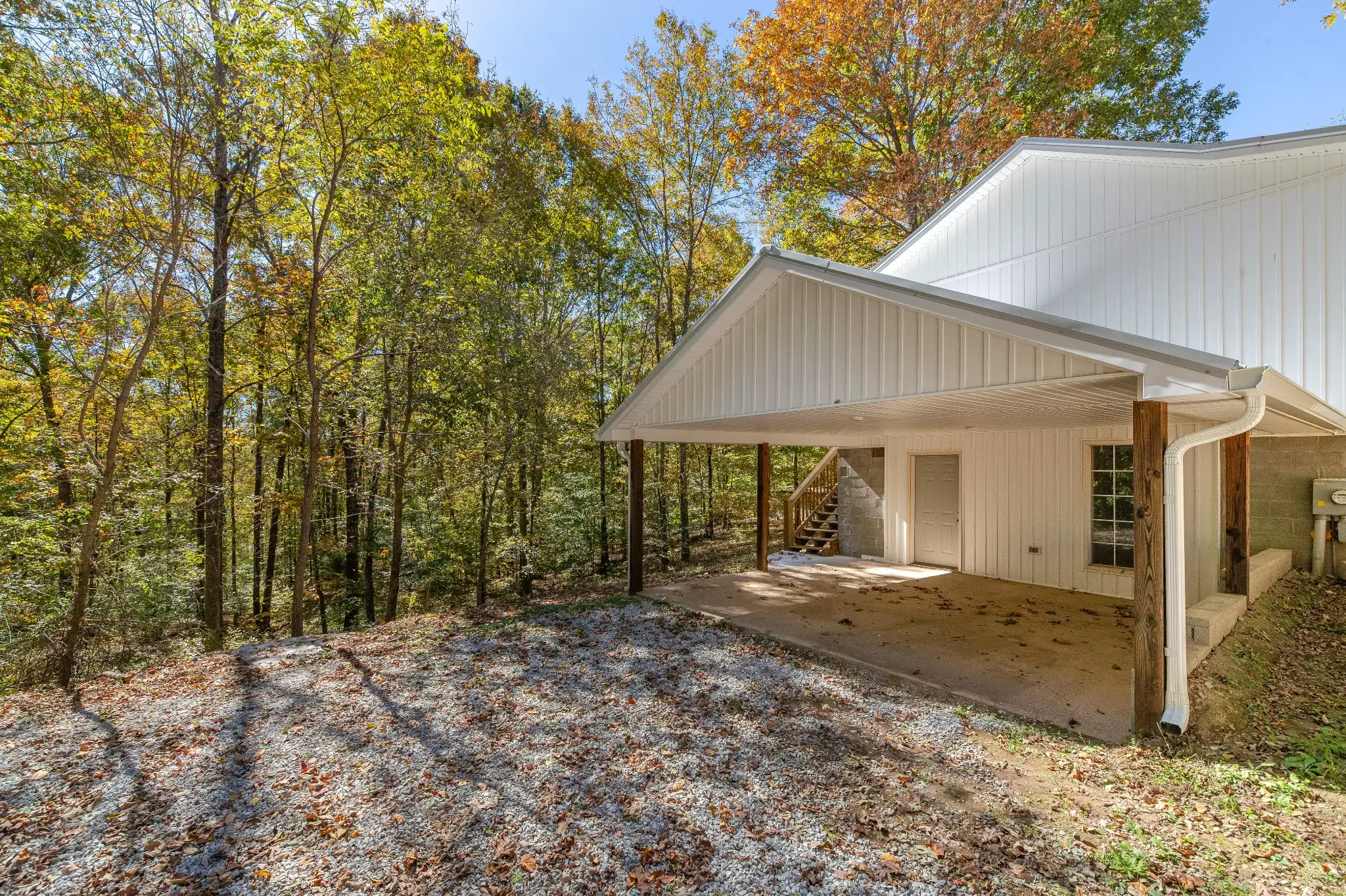 8240 Charlie Brown Rd, Centerville, TN  37033