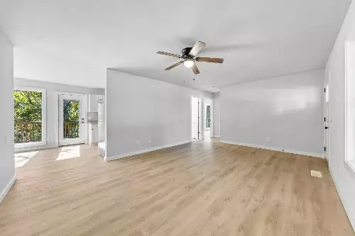 8240 Charlie Brown Rd, Centerville, TN  37033