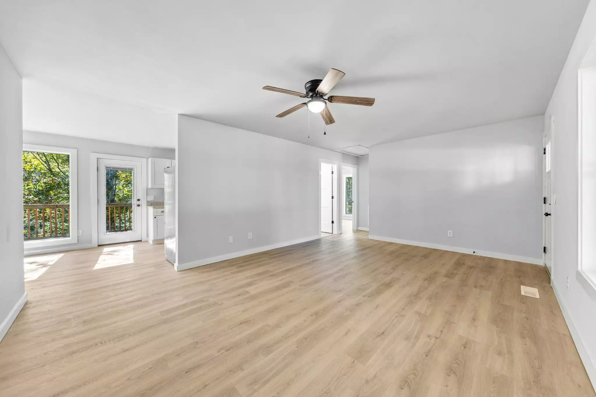 8240 Charlie Brown Rd, Centerville, TN  37033