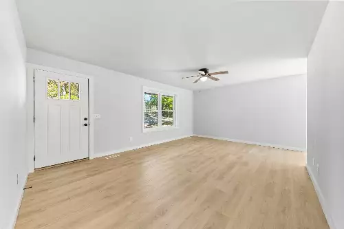 8240 Charlie Brown Rd, Centerville, TN  37033