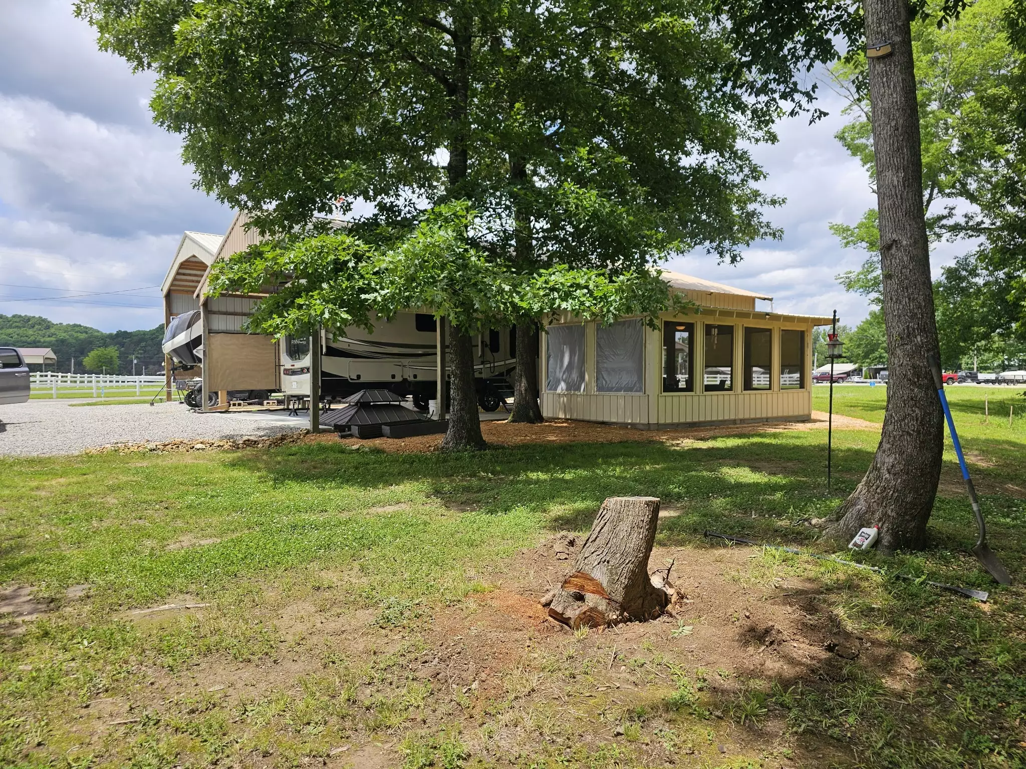 368 Duck Blind Rd, Clifton, TN  38425