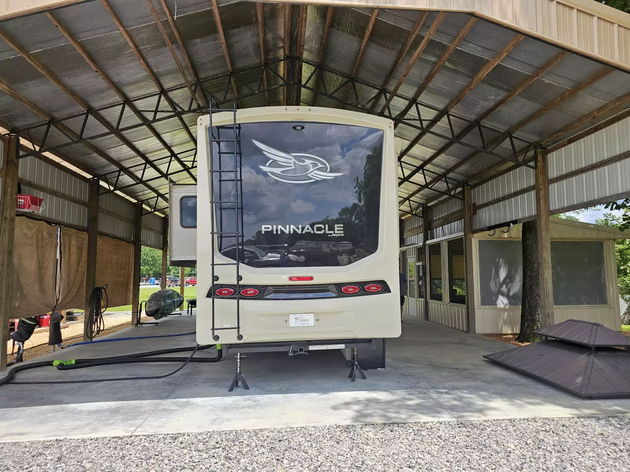 368 Duck Blind Rd, Clifton, TN  38425