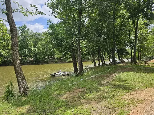 368 Duck Blind Rd, Clifton, TN  38425