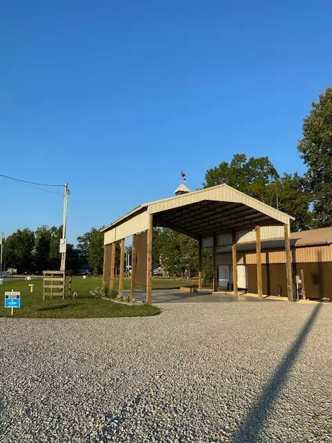 368 Duck Blind Rd, Clifton, TN  38425