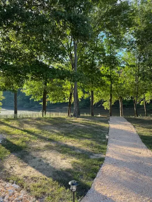 368 Duck Blind Rd, Clifton, TN  38425