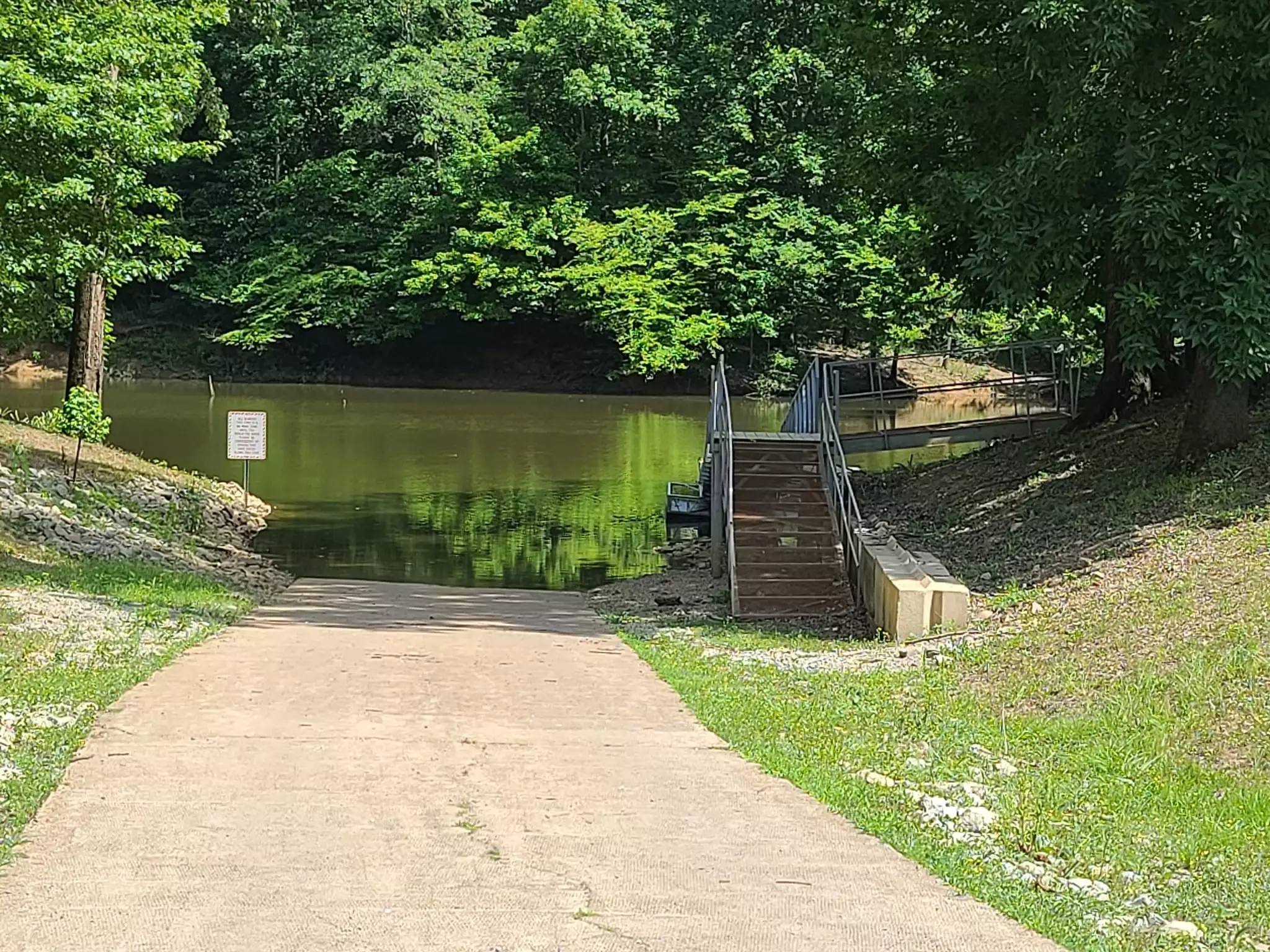 368 Duck Blind Rd, Clifton, TN  38425