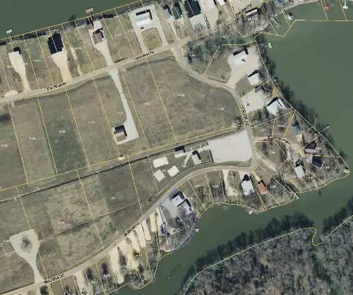 368 Duck Blind Rd, Clifton, TN  38425