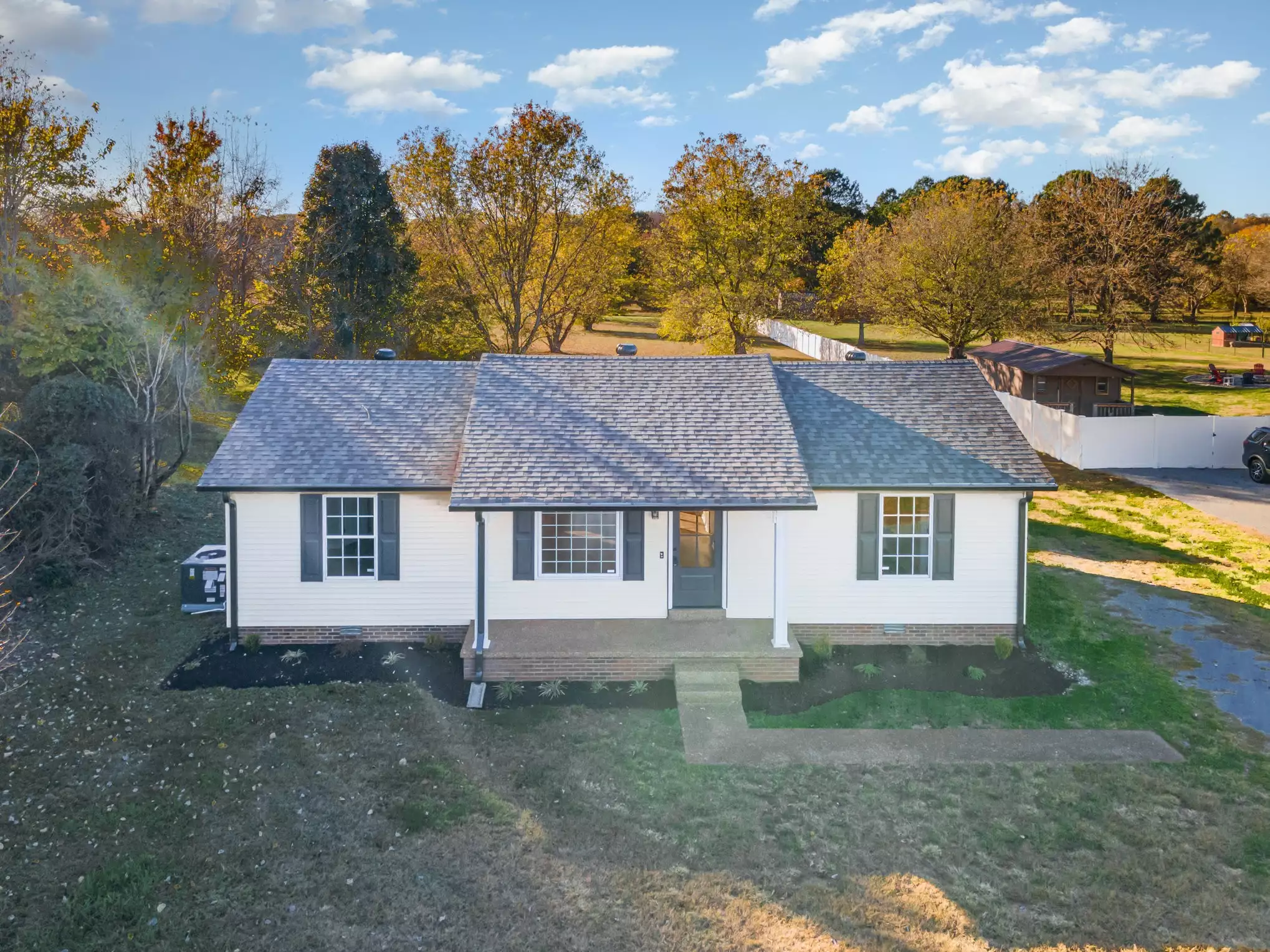 645 Airport Rd, Portland, TN  37148