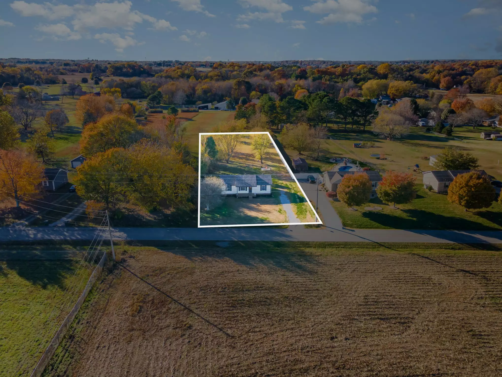 645 Airport Rd, Portland, TN  37148