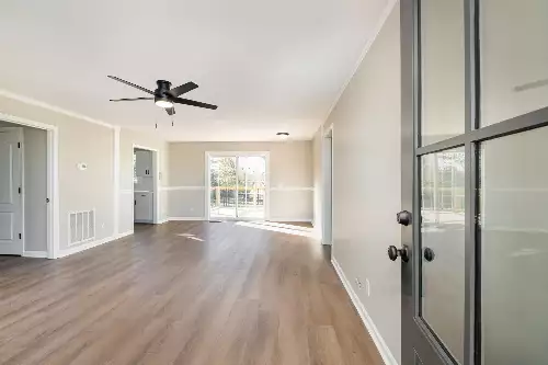 645 Airport Rd, Portland, TN  37148