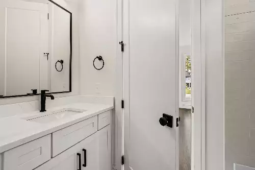 917 Kirkwood Ave, Nashville, TN  37204