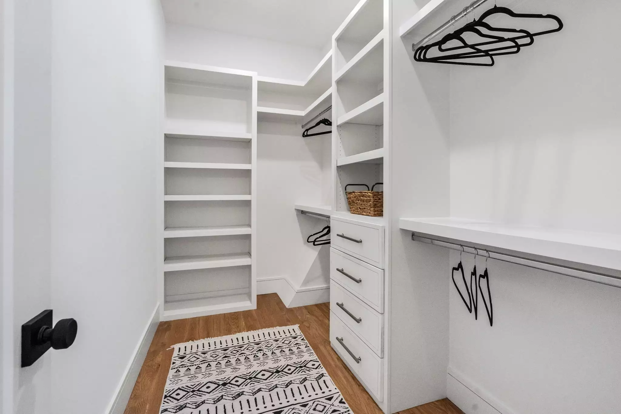 917 Kirkwood Ave, Nashville, TN  37204