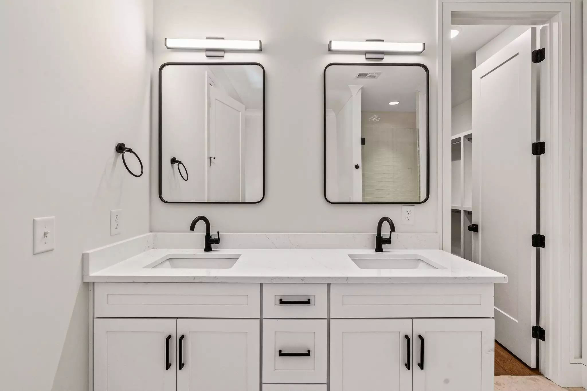 917 Kirkwood Ave, Nashville, TN  37204