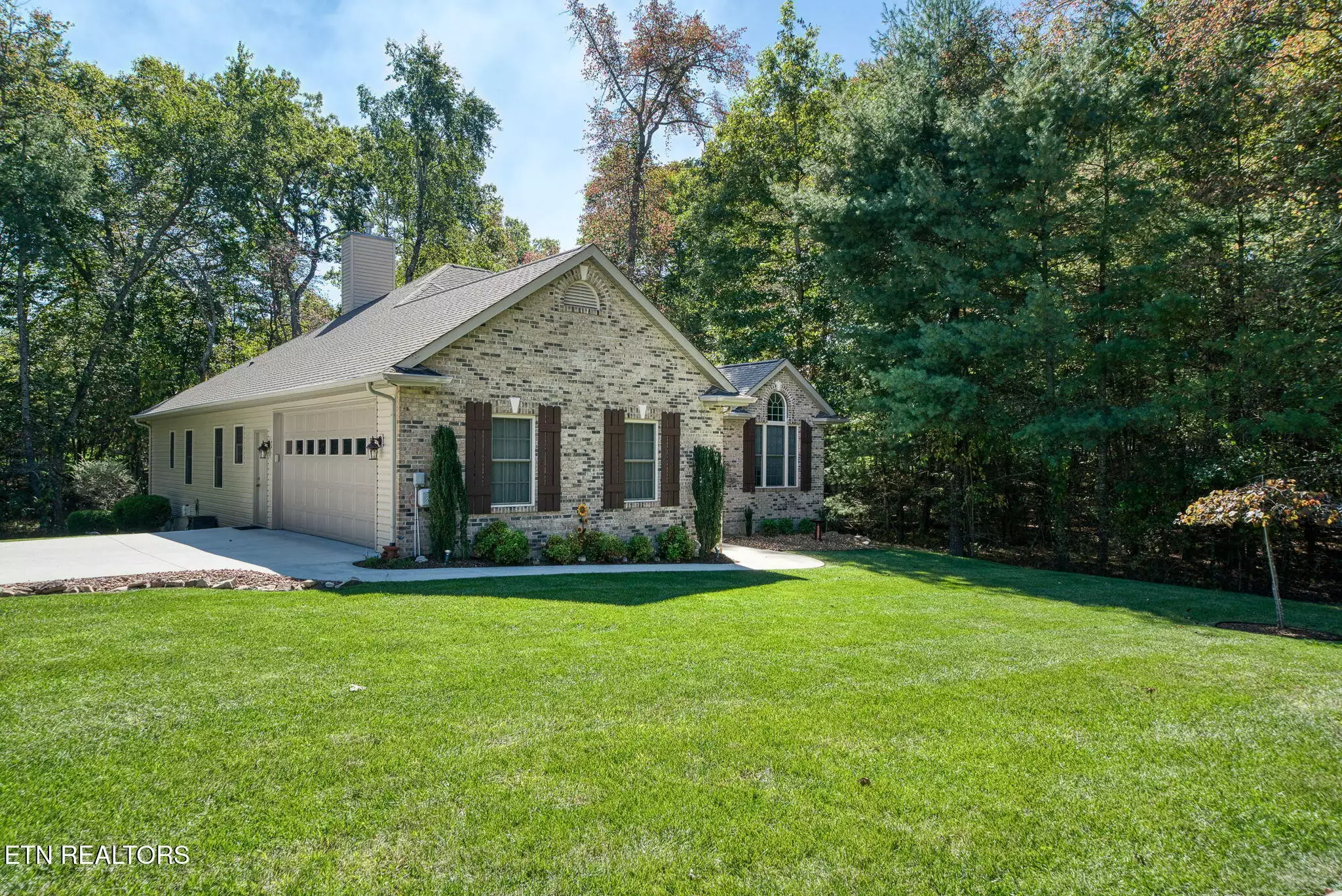 14 Holly Court, Crossville, TN  38558